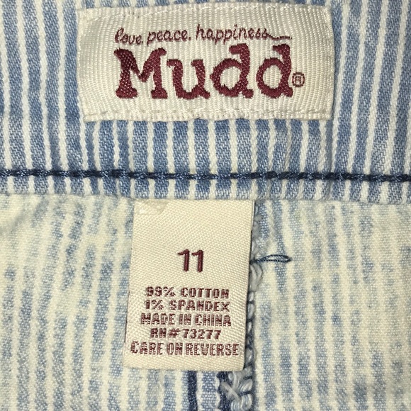 Shorts by mudd NWOT - Picture 3 of 3